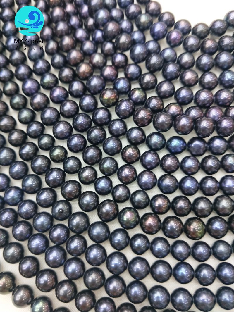 Nearly Round black pearl necklace