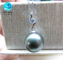 huge tahitian pearl pendant