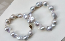 large baroque pearl necklace
