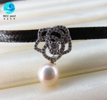 single pearl leather necklace